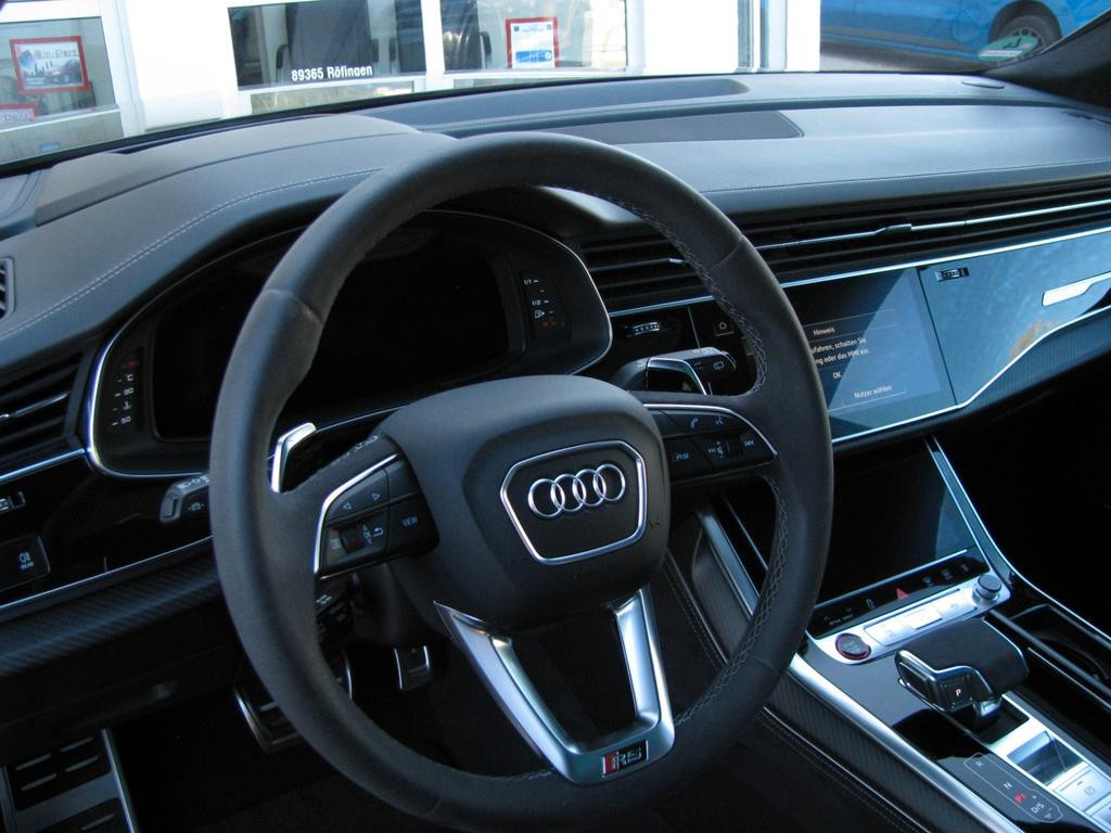 Audi RS Q8