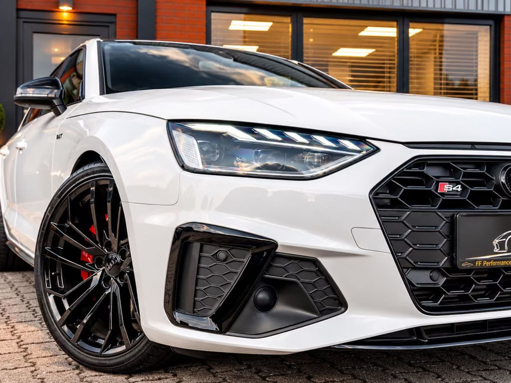 Audi S4
