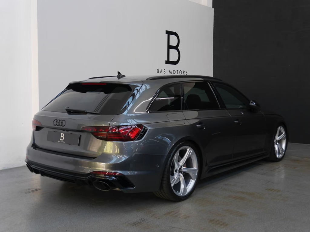 Audi RS4