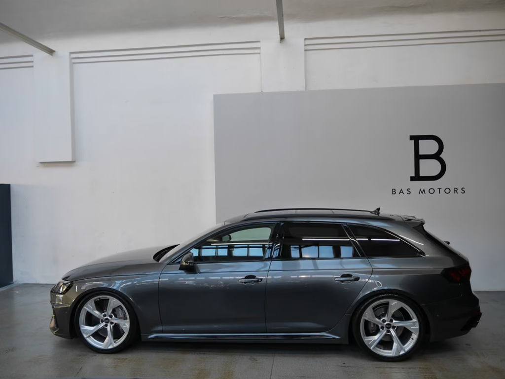 Audi RS4