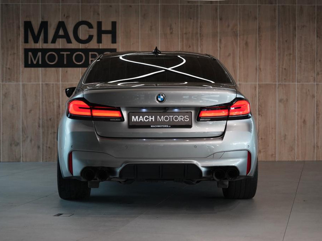 BMW M5