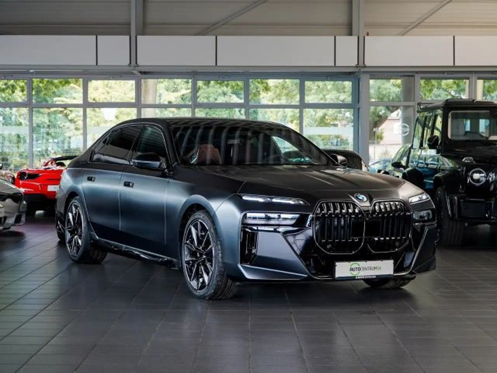 BMW 7 Serie 740 M-Sport Sedan 740d