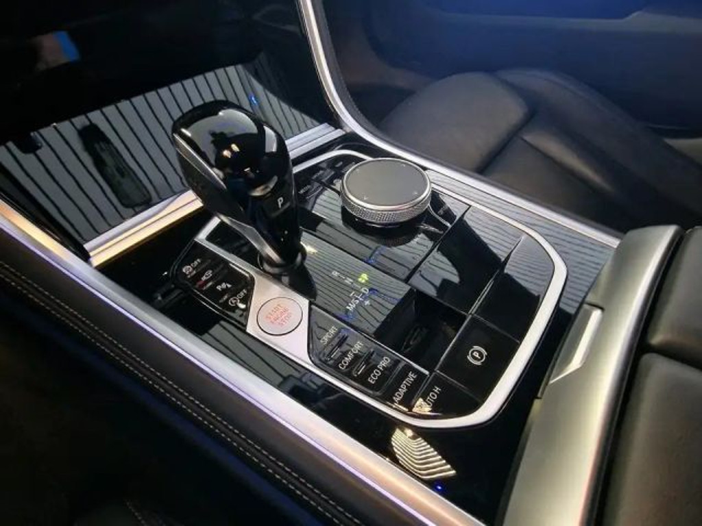BMW M850