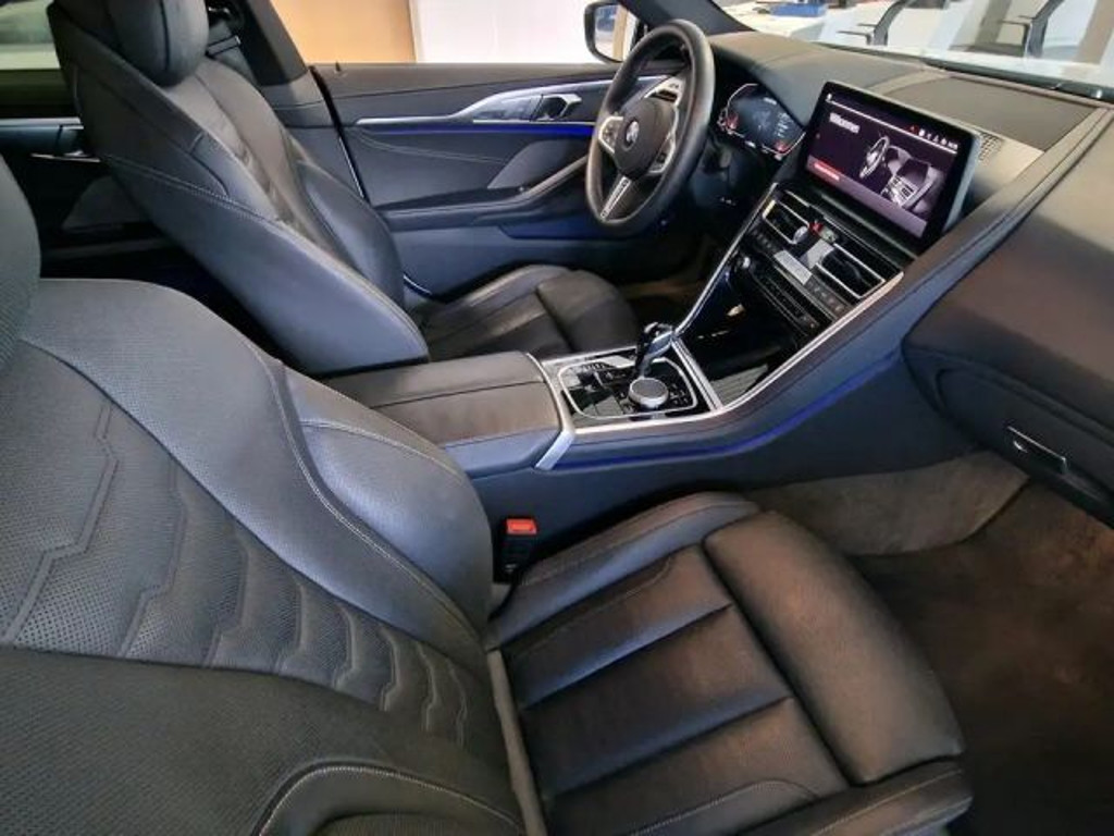 BMW M850
