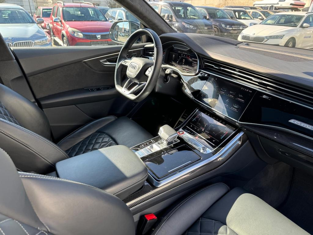 Audi SQ8