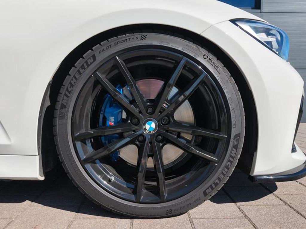 BMW M340