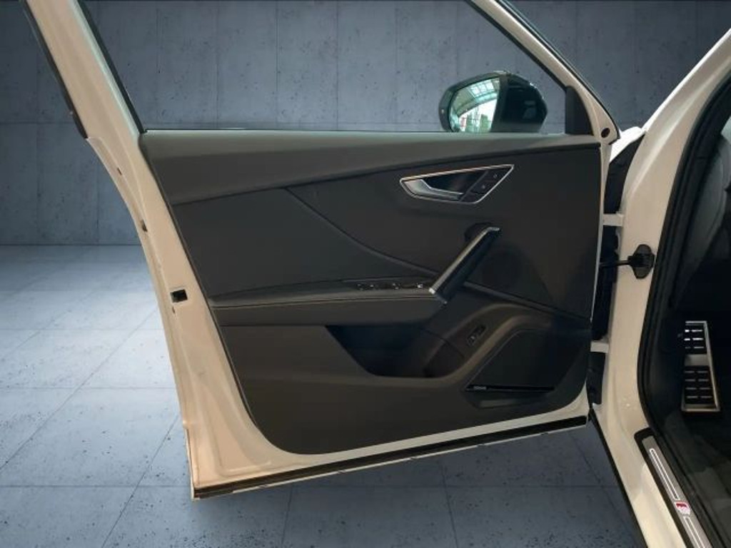 Audi SQ2