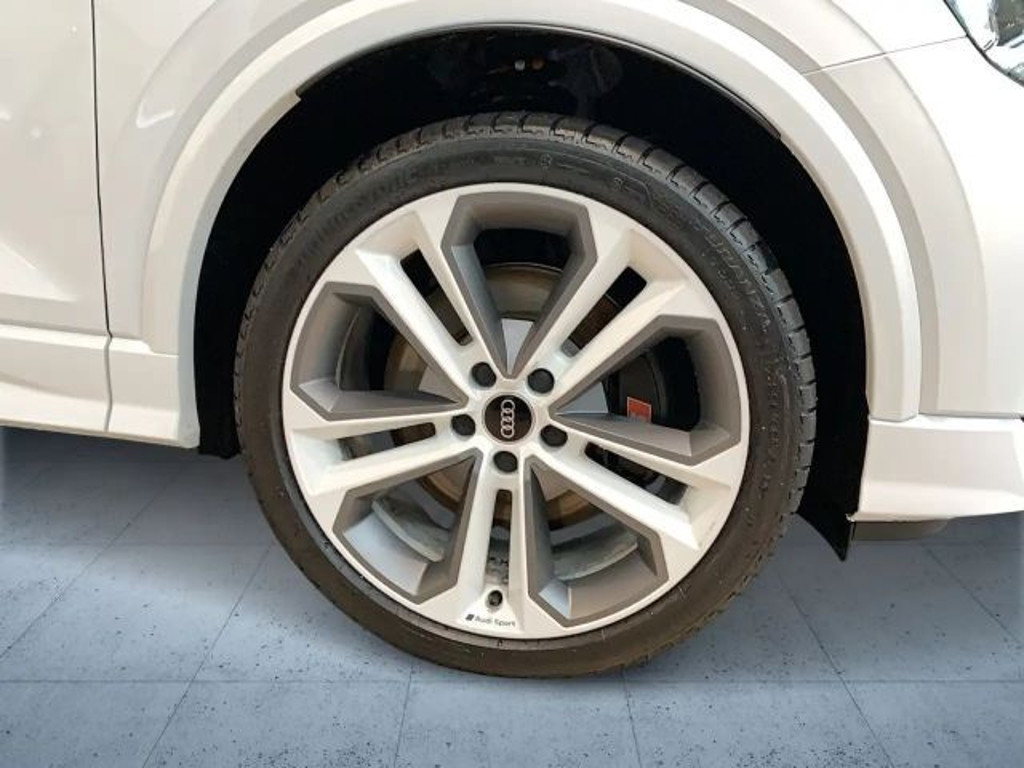 Audi SQ2