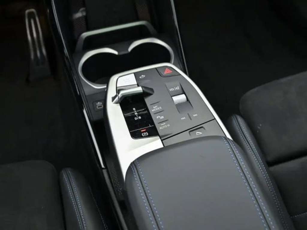 BMW iX2