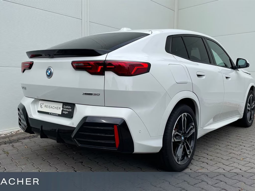 BMW iX2
