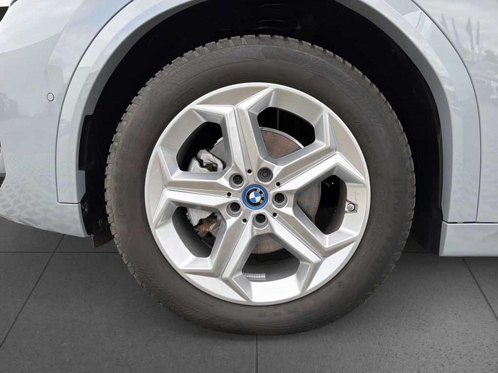 BMW iX2