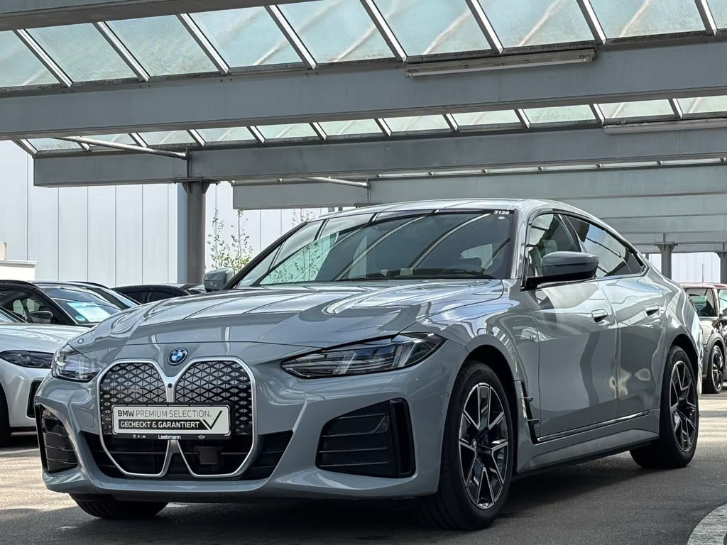 BMW i4