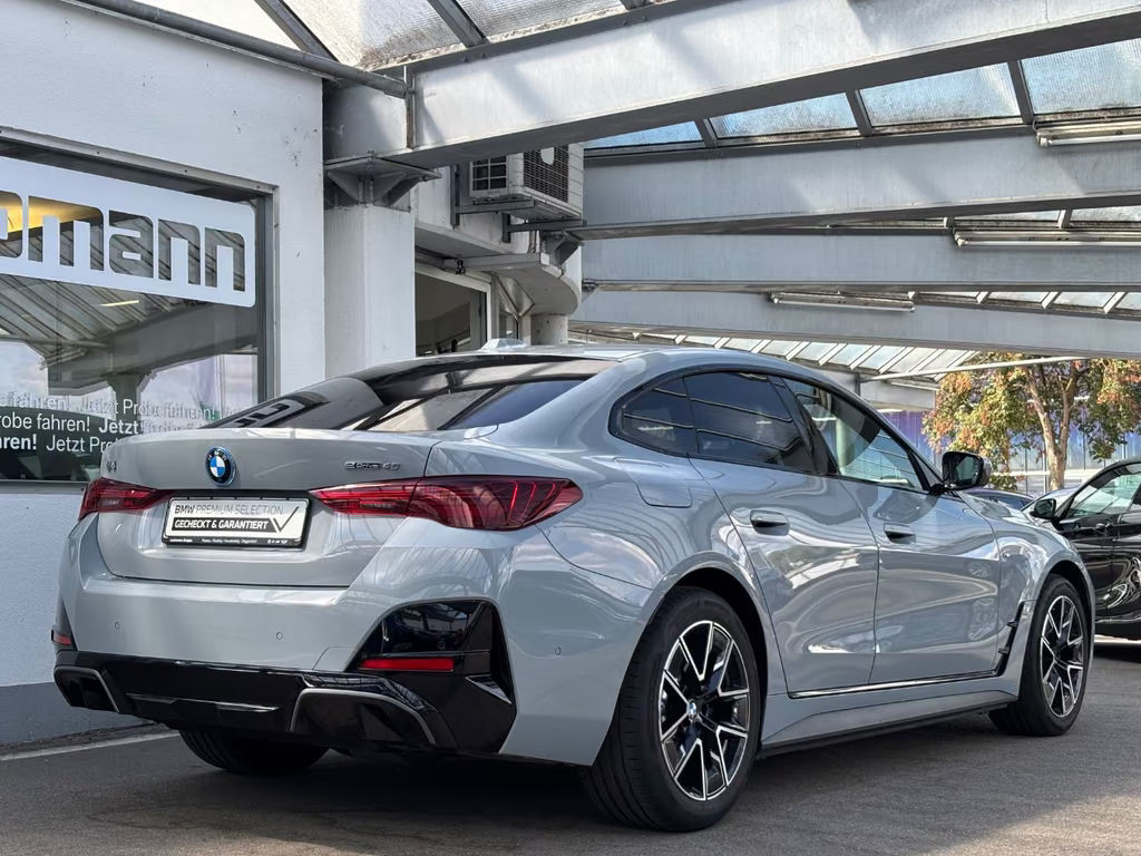 BMW i4
