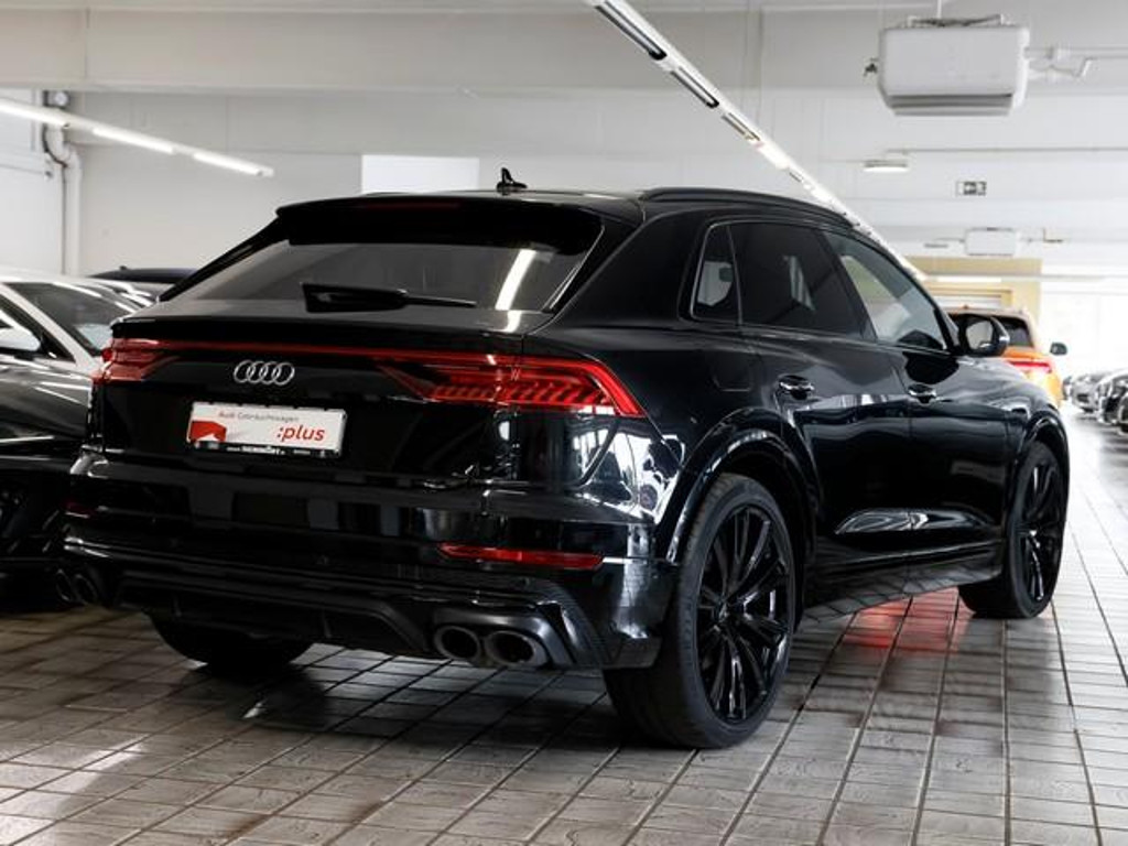 Audi SQ8