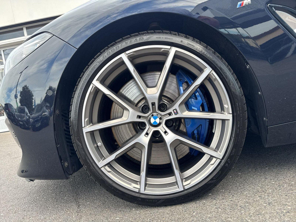 BMW M850
