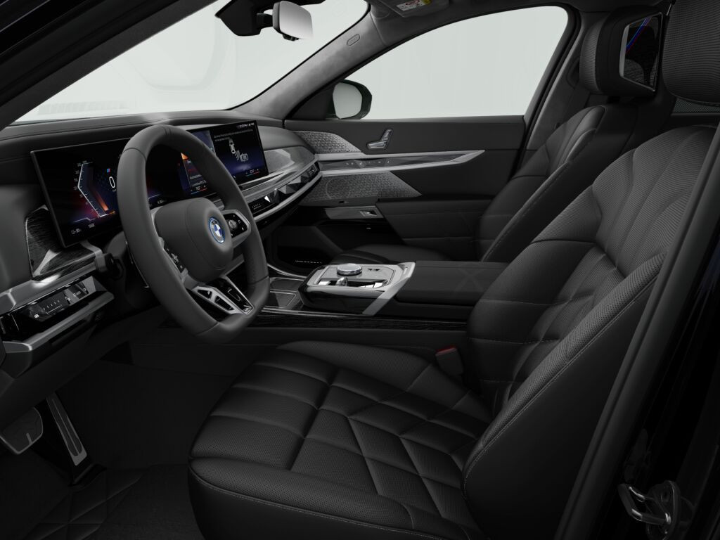BMW i7