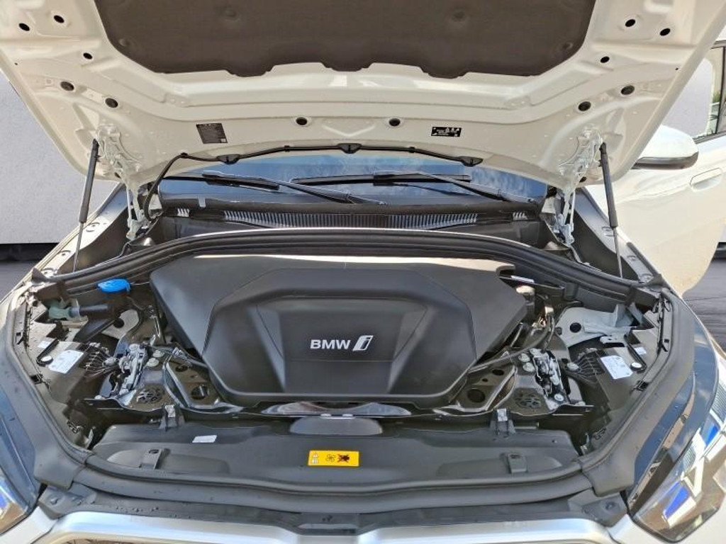 BMW iX2