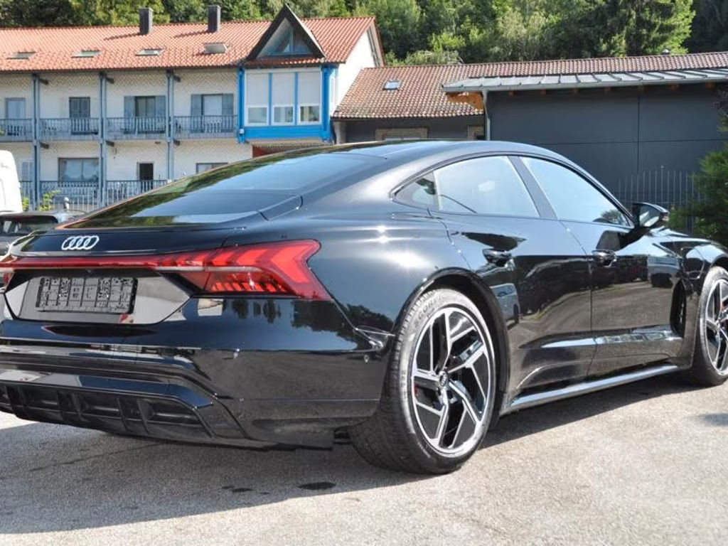 Audi e-tron GT