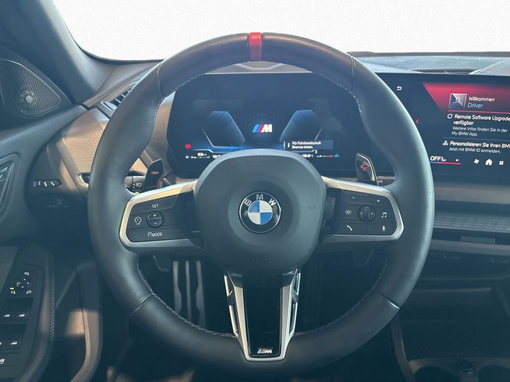 BMW M235