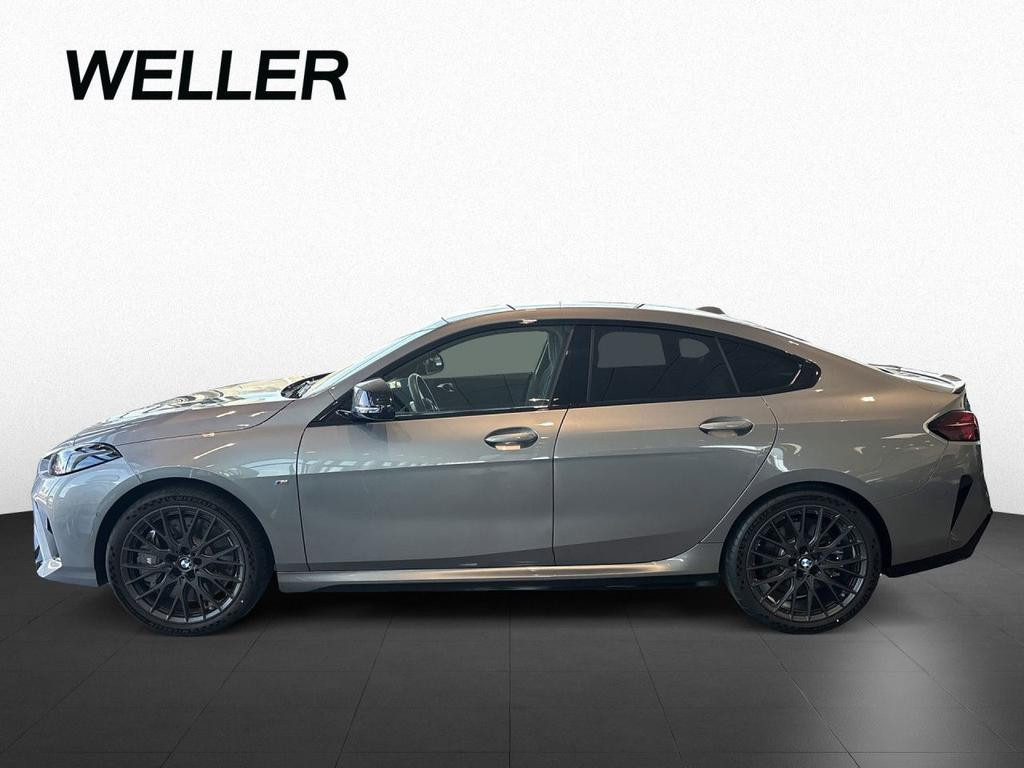 BMW M235