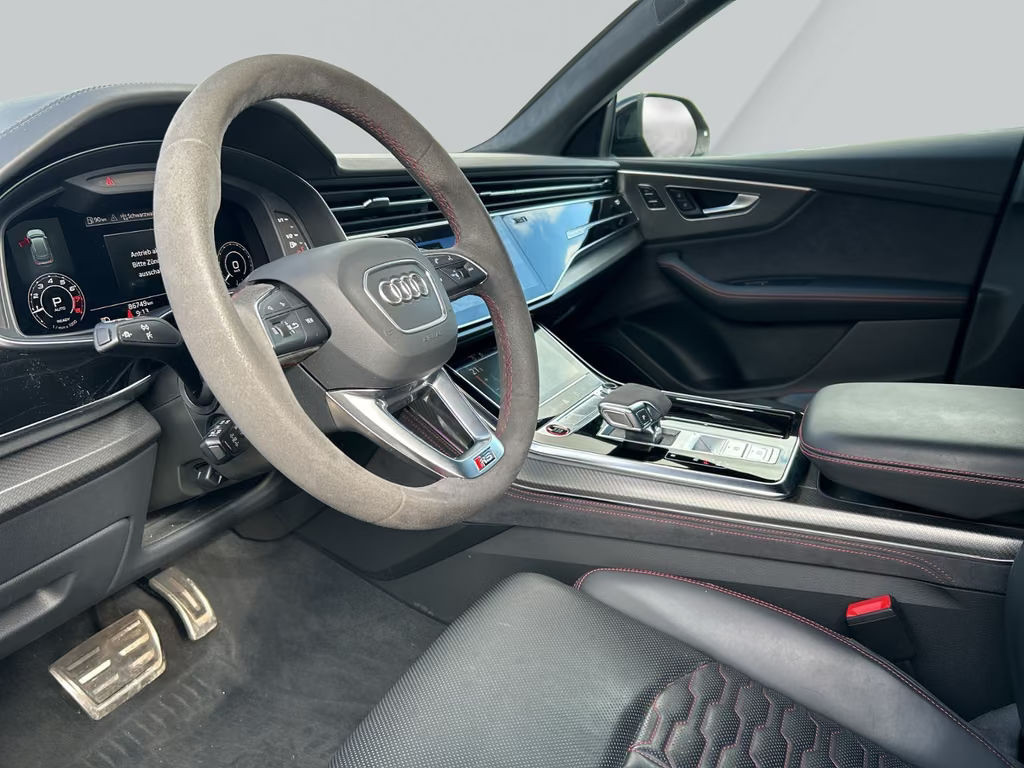 Audi RS Q8