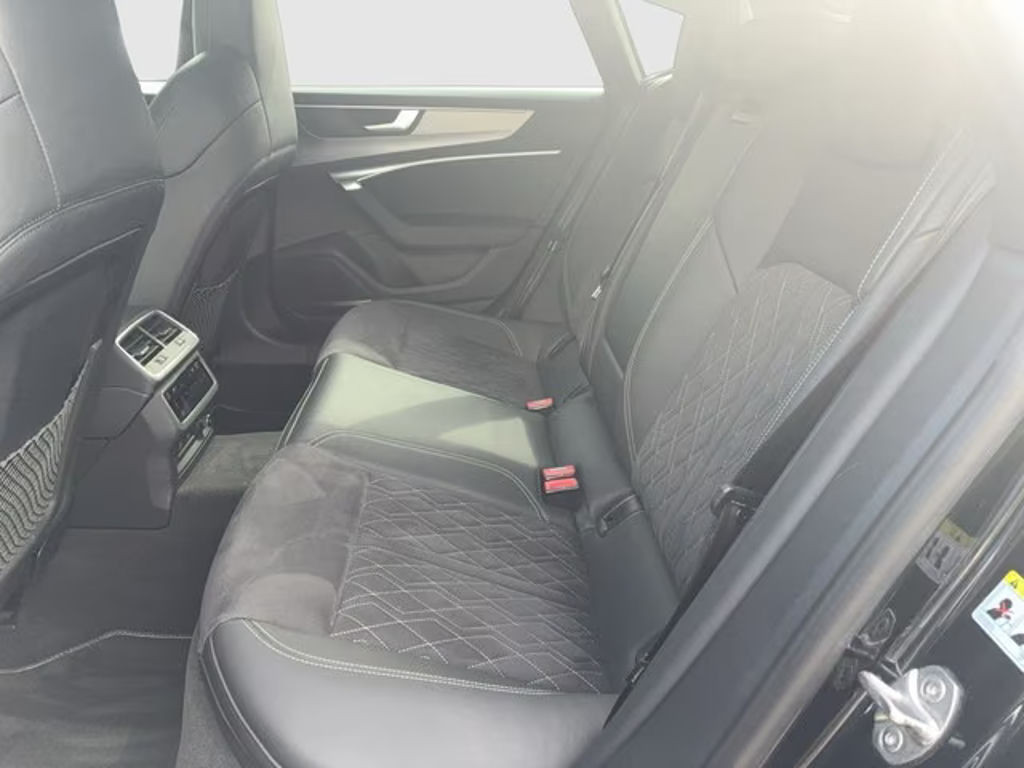 Audi S7