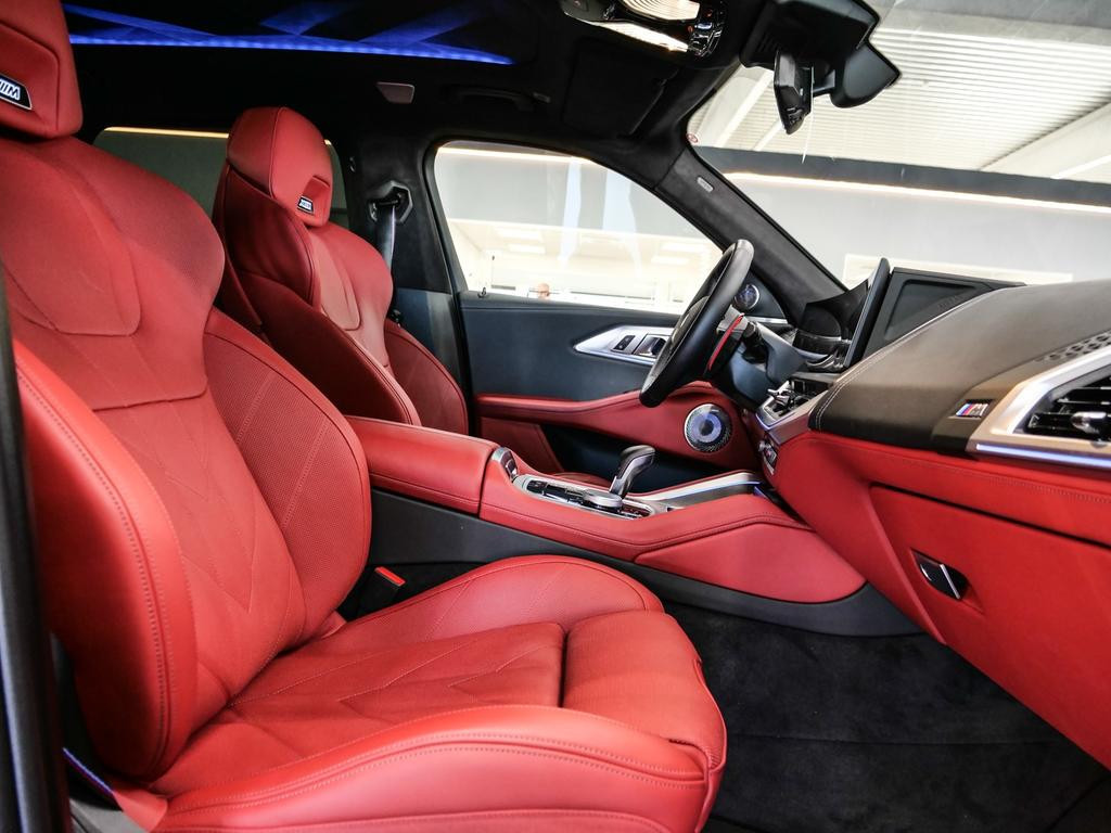 BMW XM