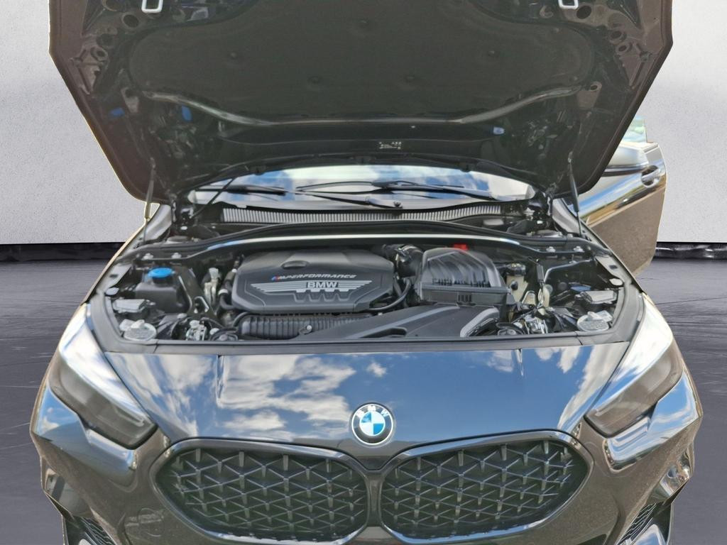BMW M235