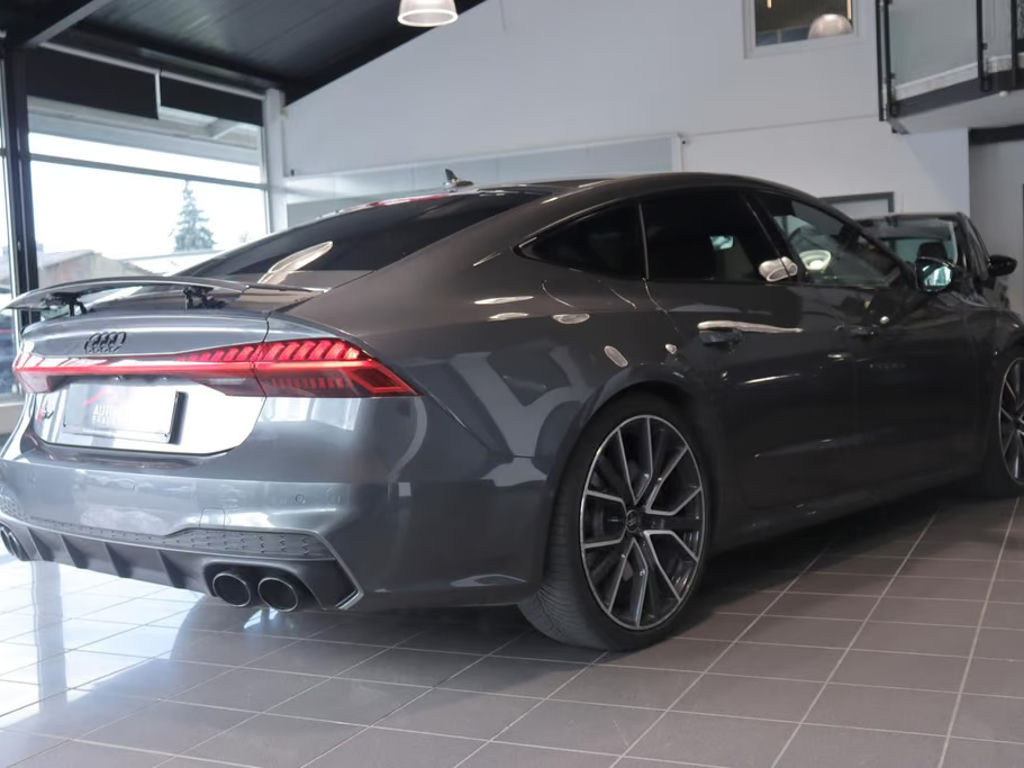Audi S7