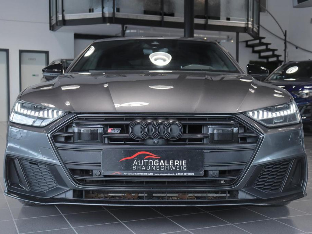 Audi S7