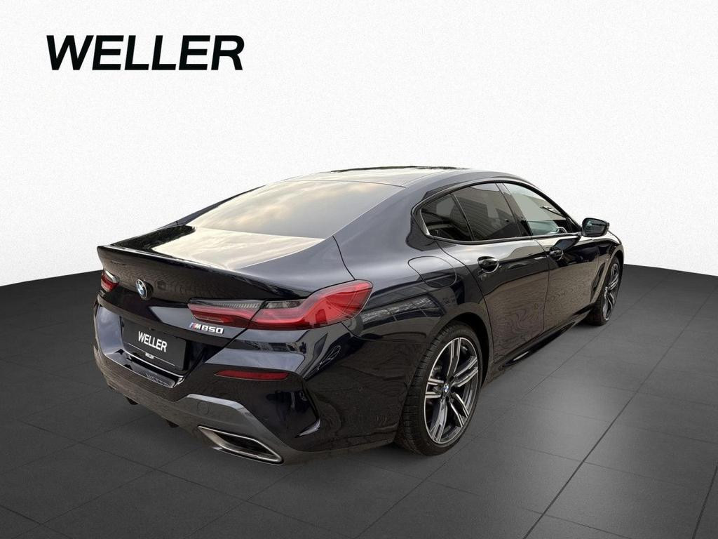 BMW M850