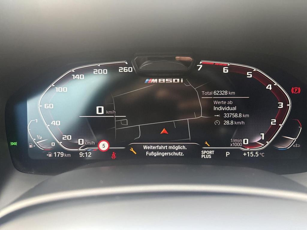 BMW M850