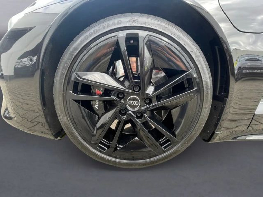 Audi RS e-tron GT