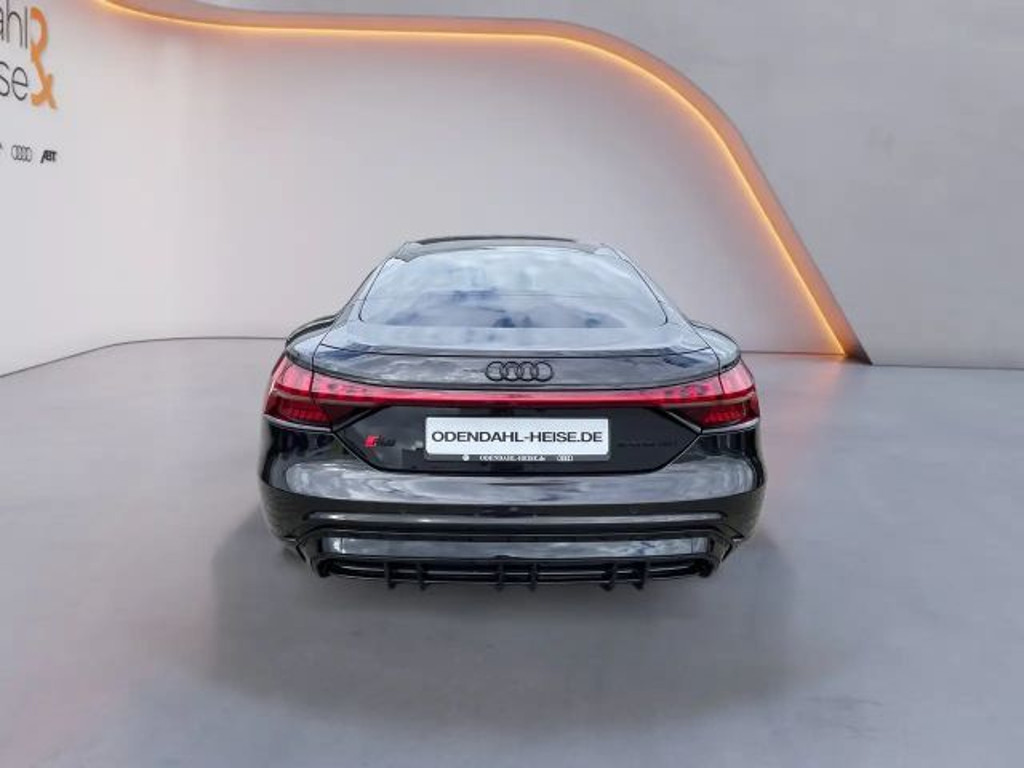 Audi RS e-tron GT