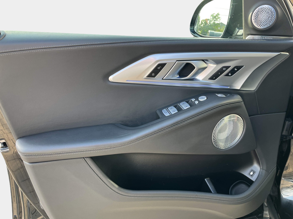 BMW XM