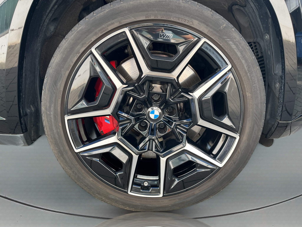 BMW XM