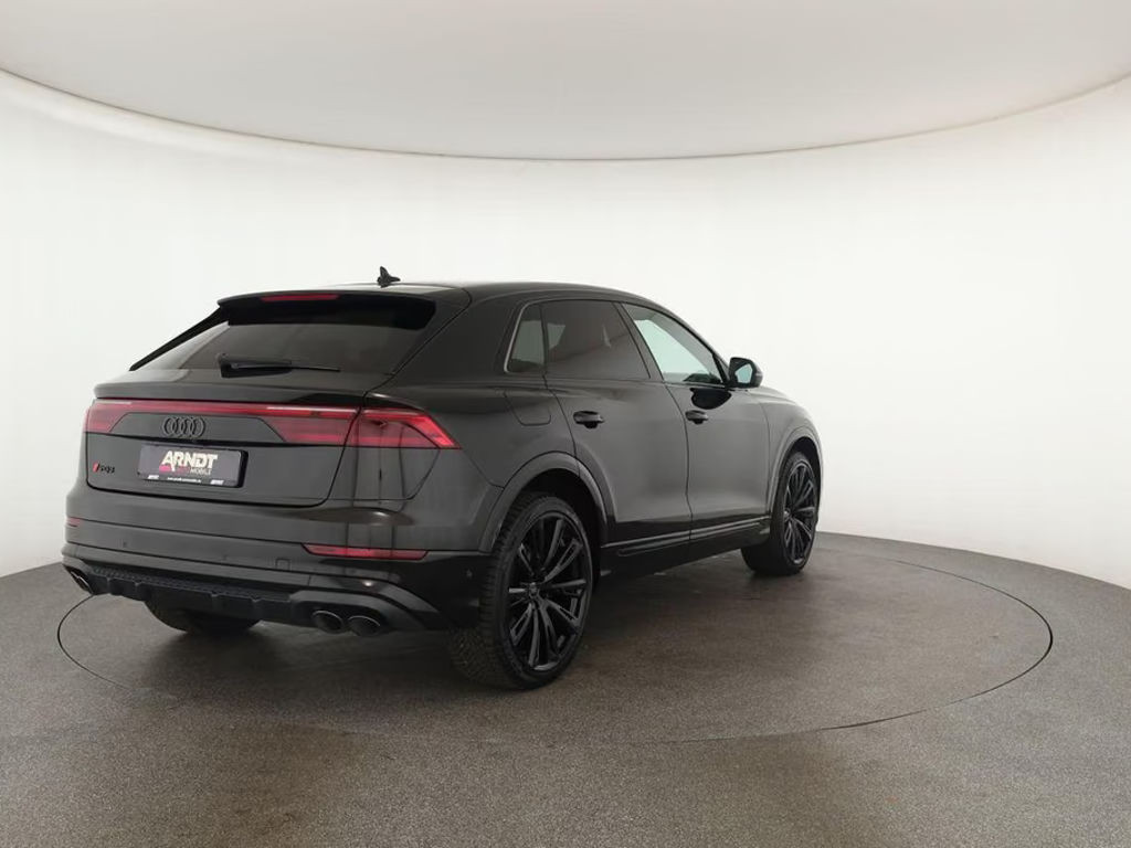 Audi SQ8