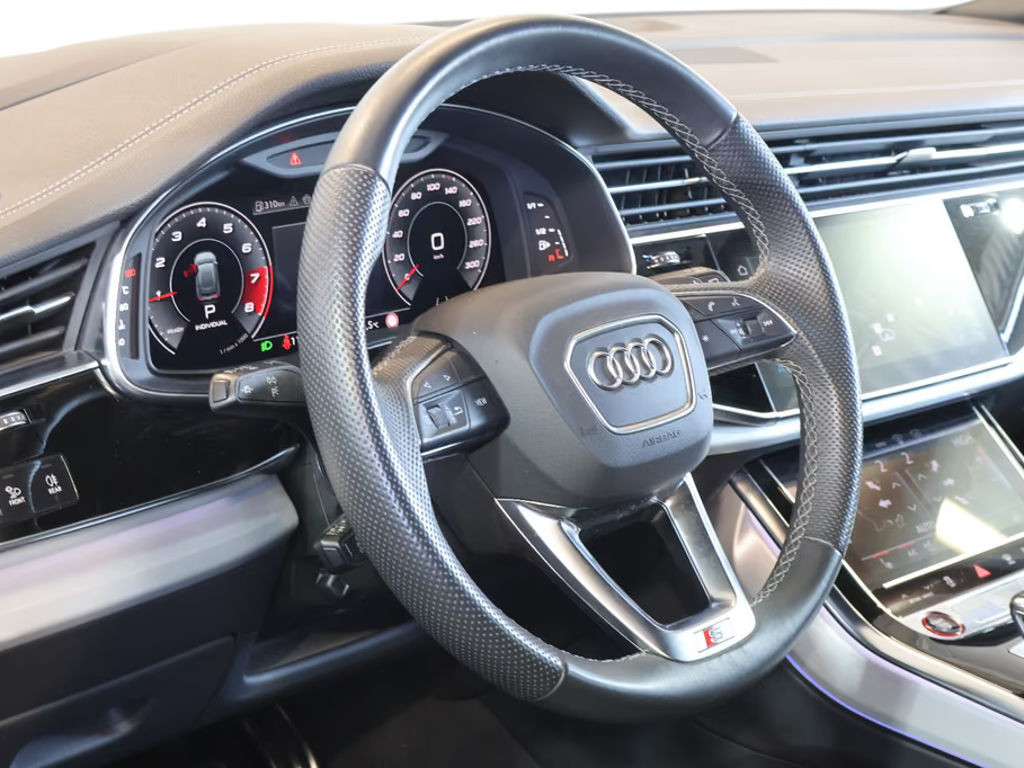 Audi SQ8