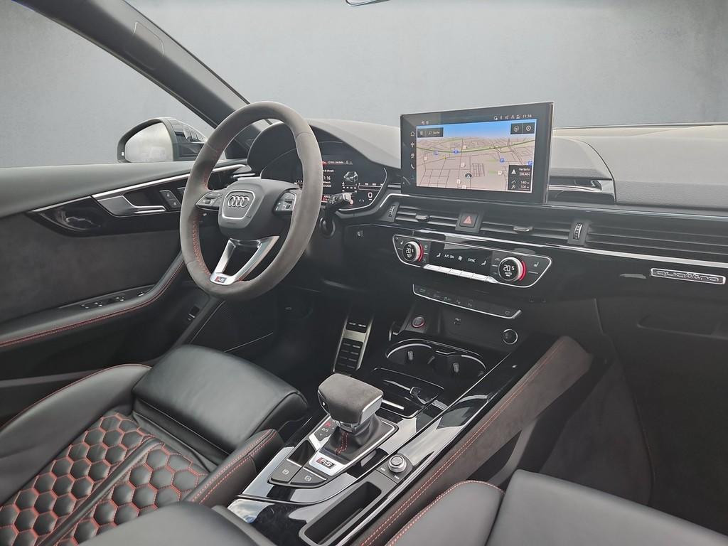 Audi RS4