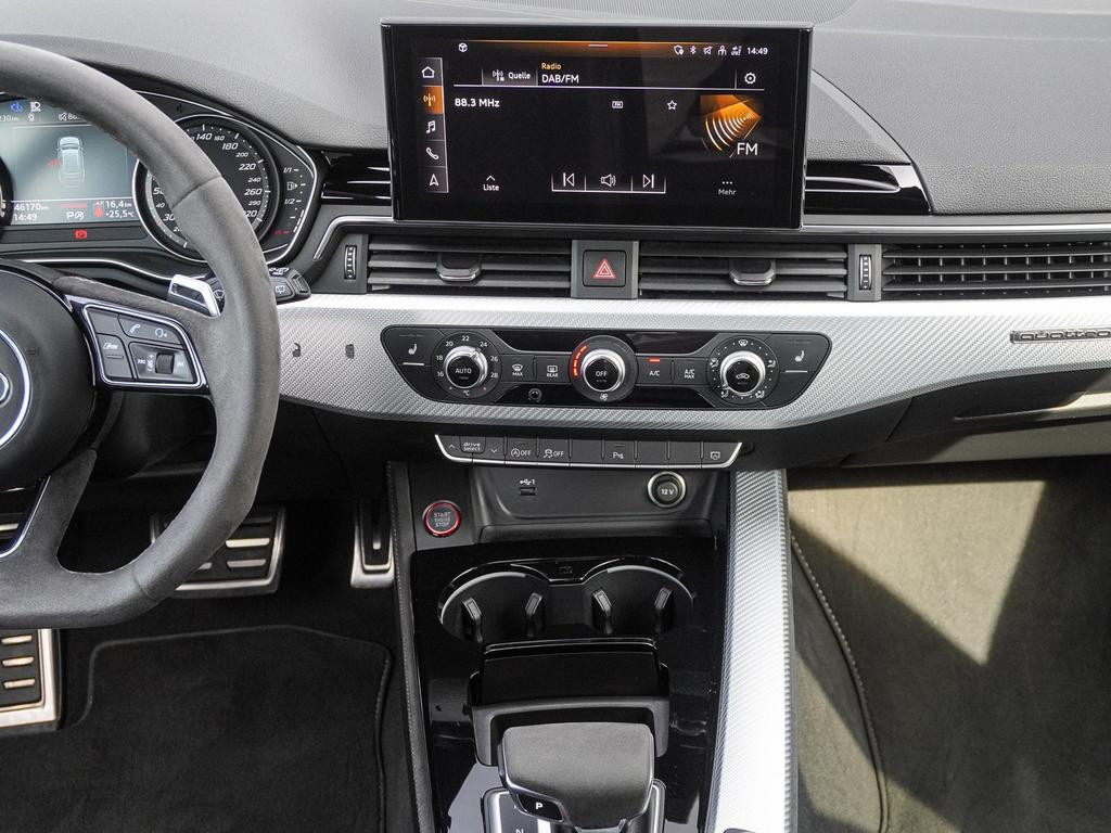 Audi RS4