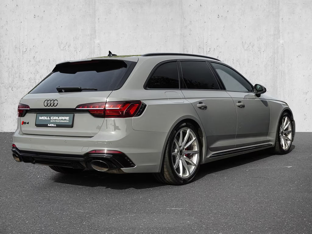 Audi RS4