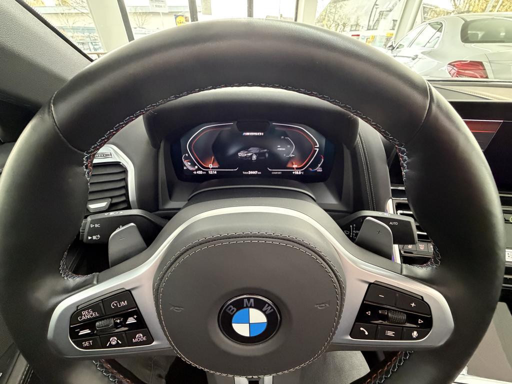 BMW M850
