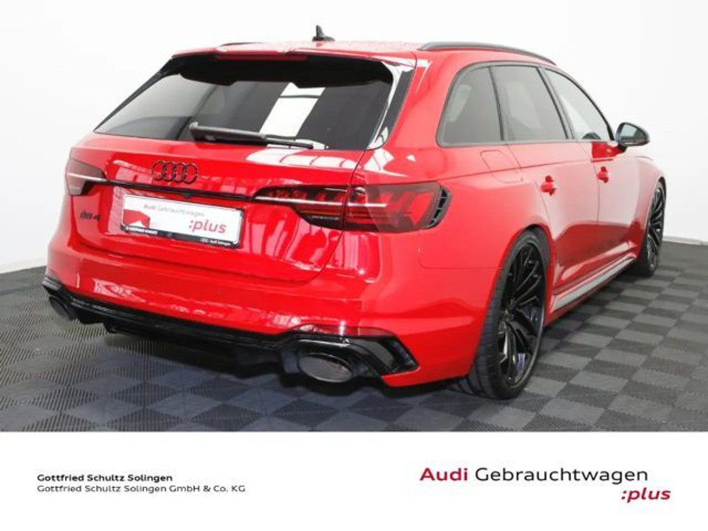 Audi RS4