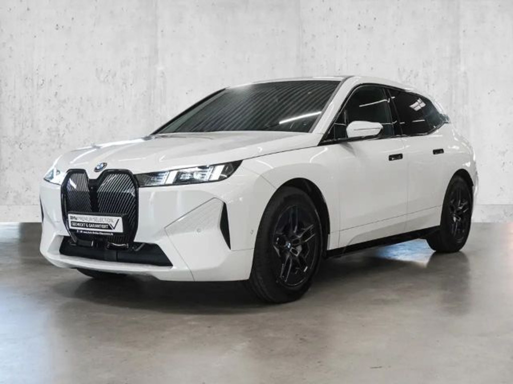 BMW iX xDrive45