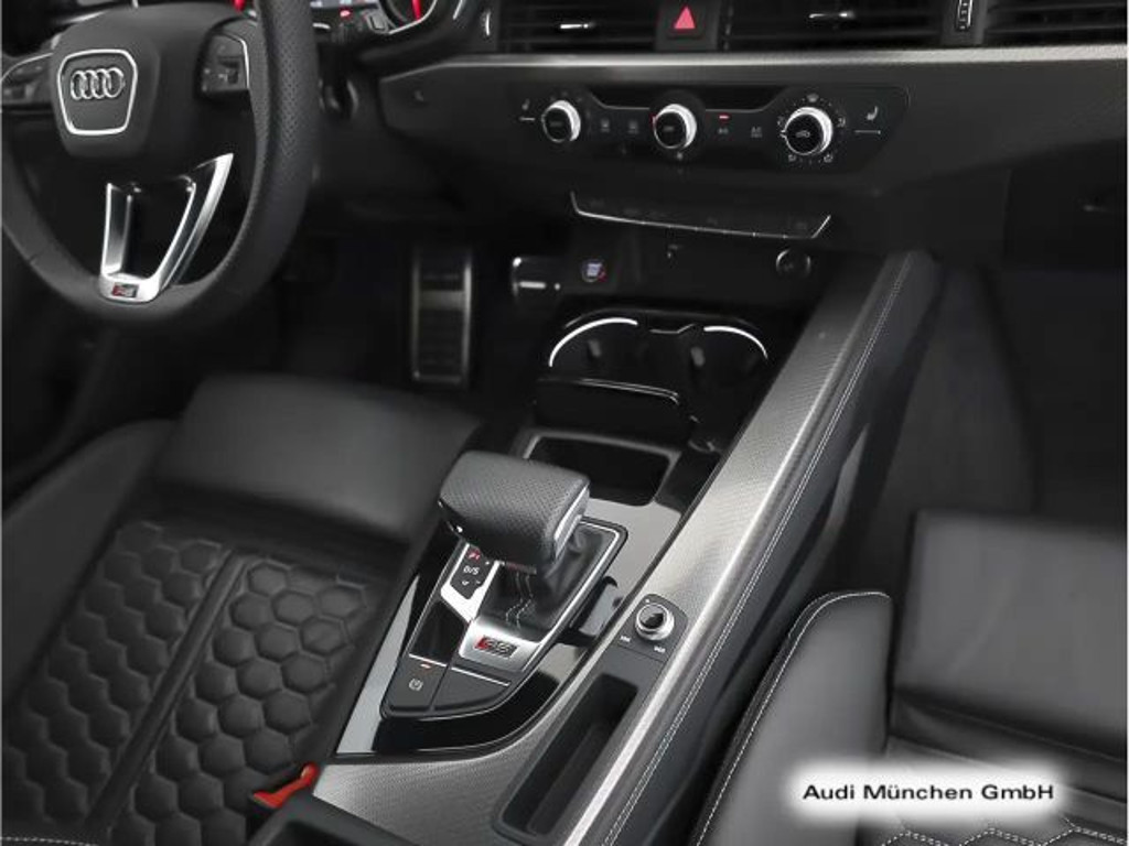 Audi RS4
