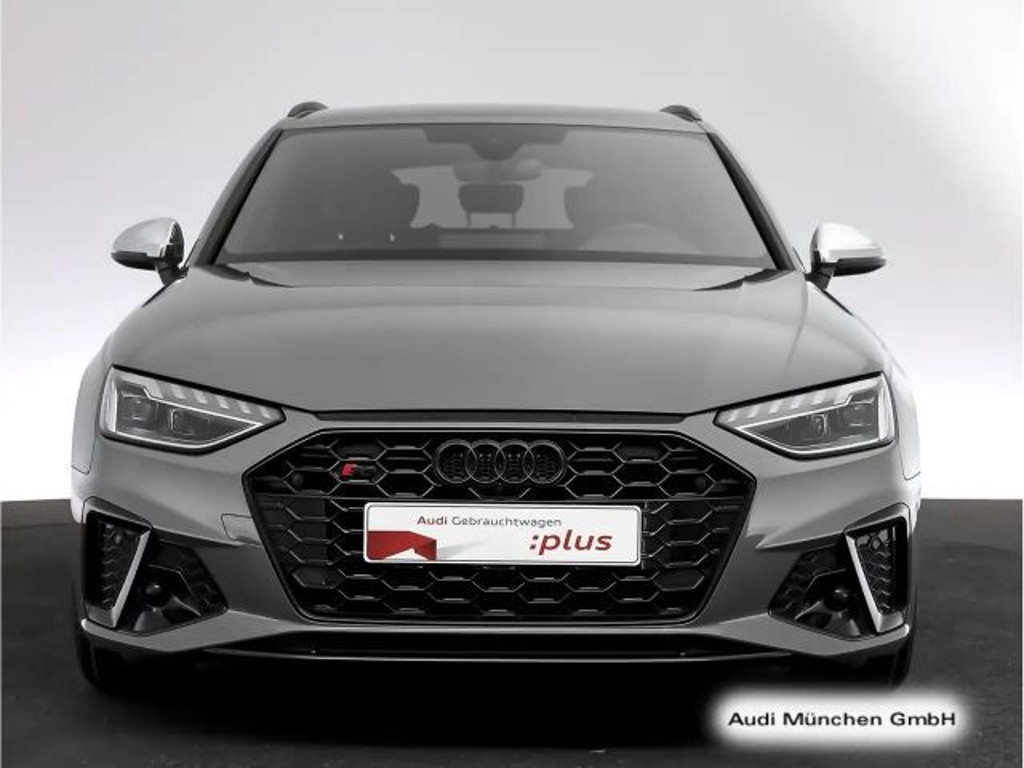 Audi S4