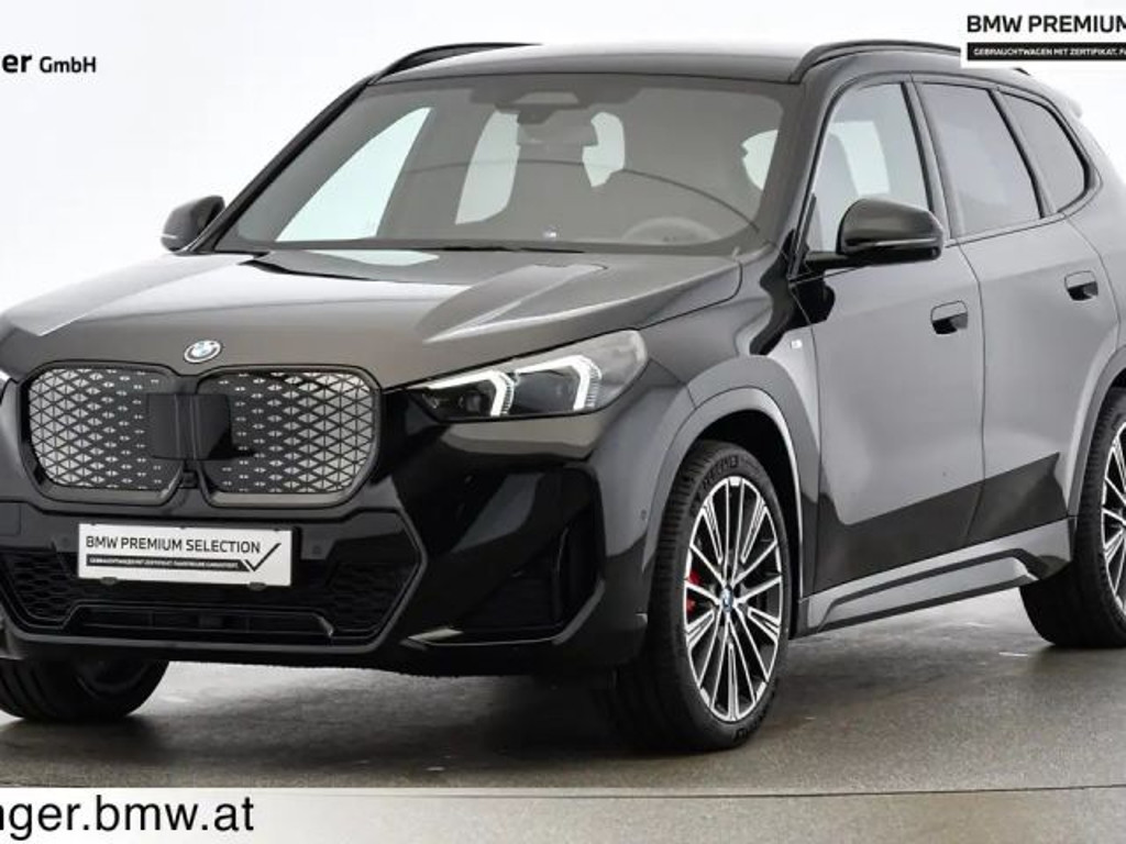 BMW iX1 xDrive30