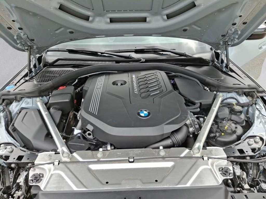 BMW M440