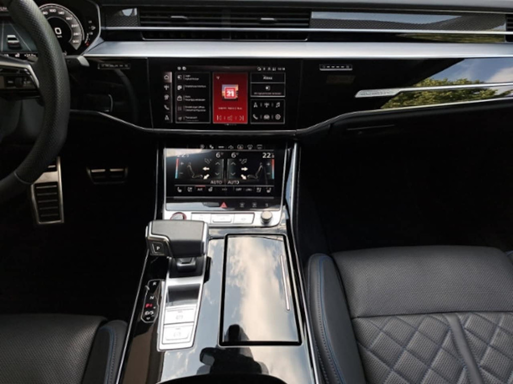 Audi S8
