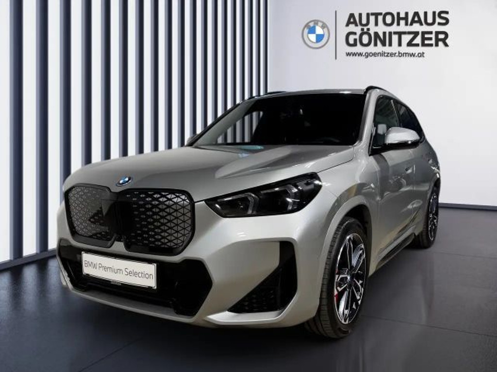 BMW iX1 xDrive30